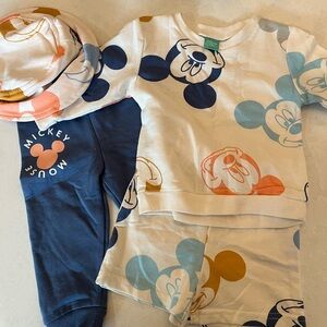 Mickey Mouse Set washed never worn 6-9M